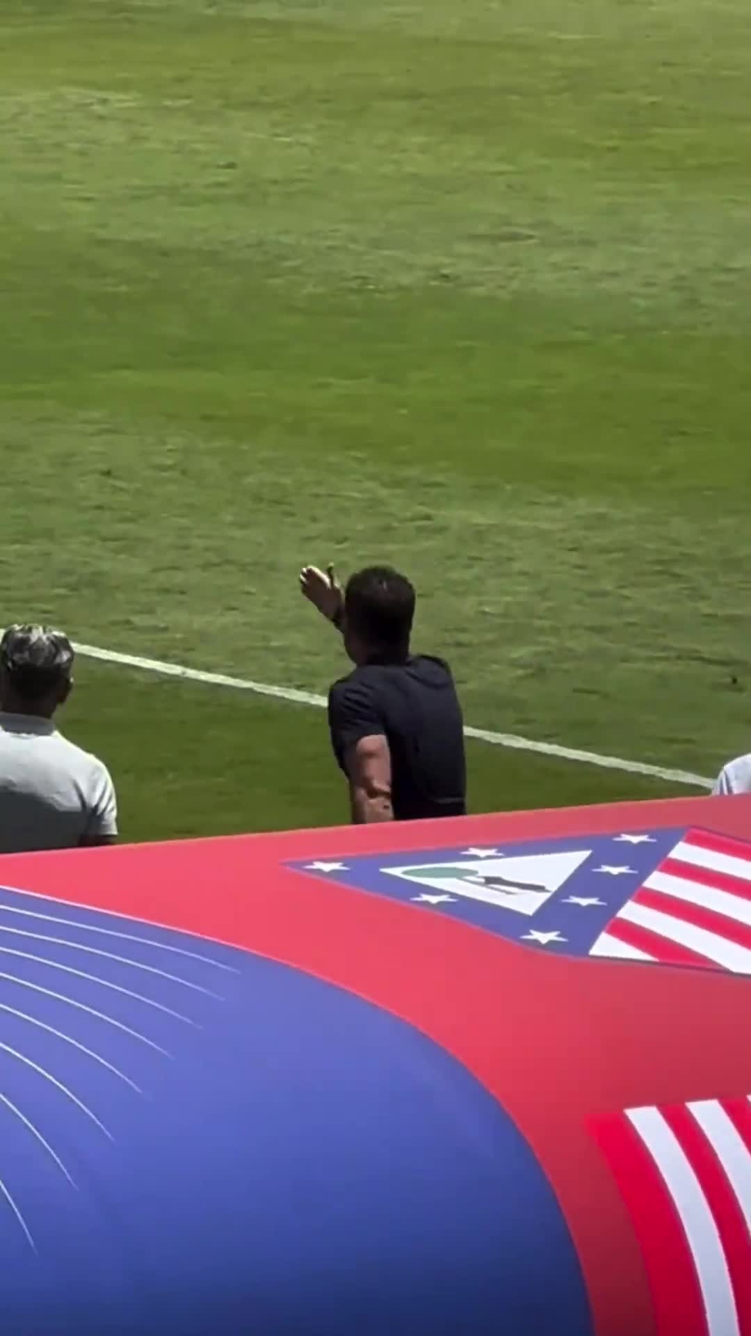 关于拜仁遭遇争议判罚，裁判组回应：执法公正，在线通过在线就是控制大小.的信息